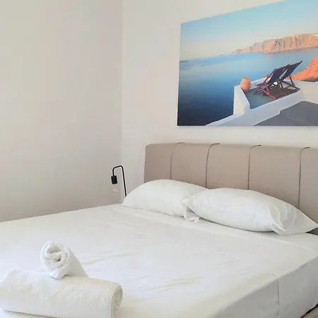 Apartment Sunny In Acropolis *